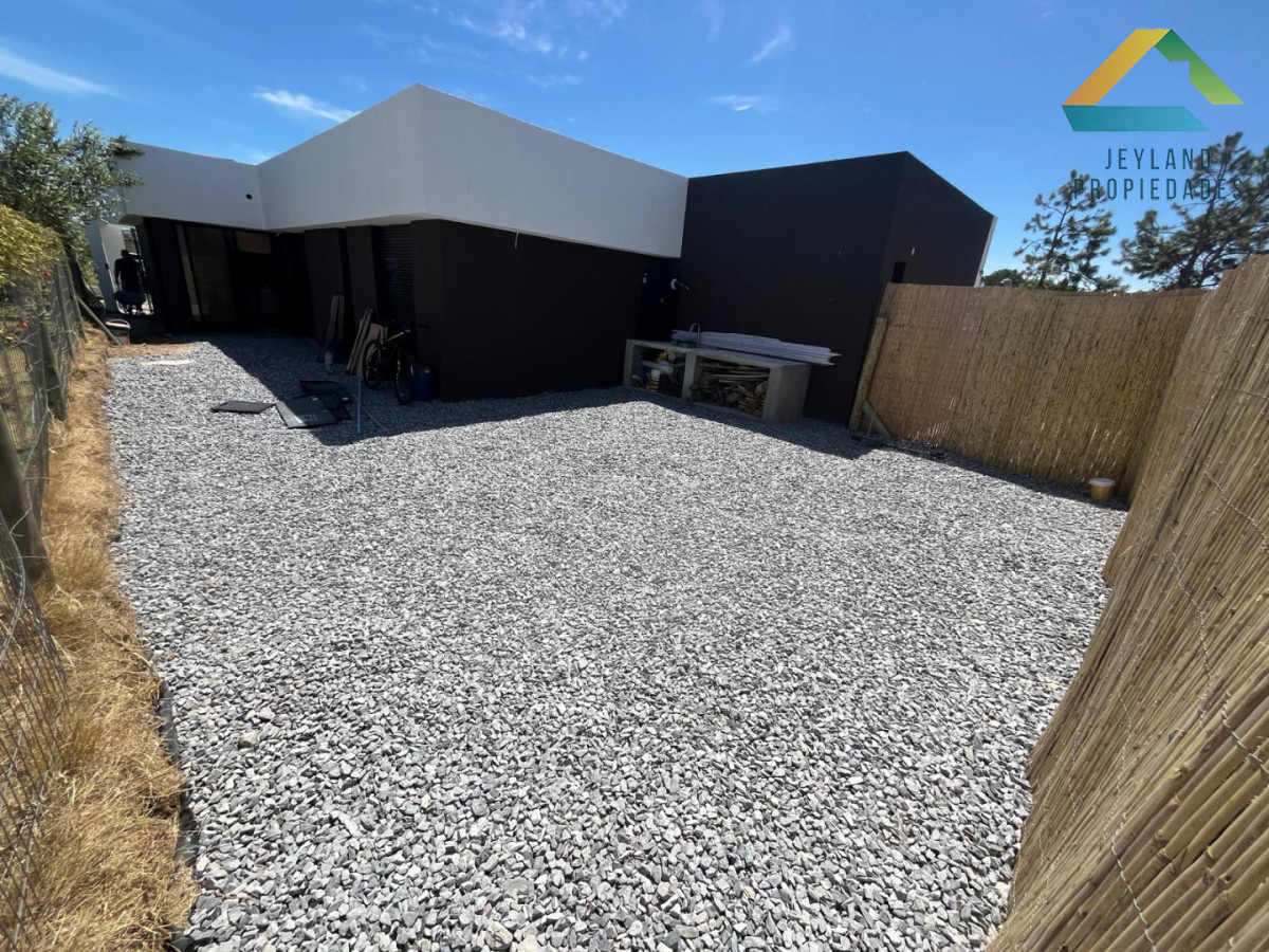 Casa ID.431 - Casa a estrenar a media cuadra de la playa 