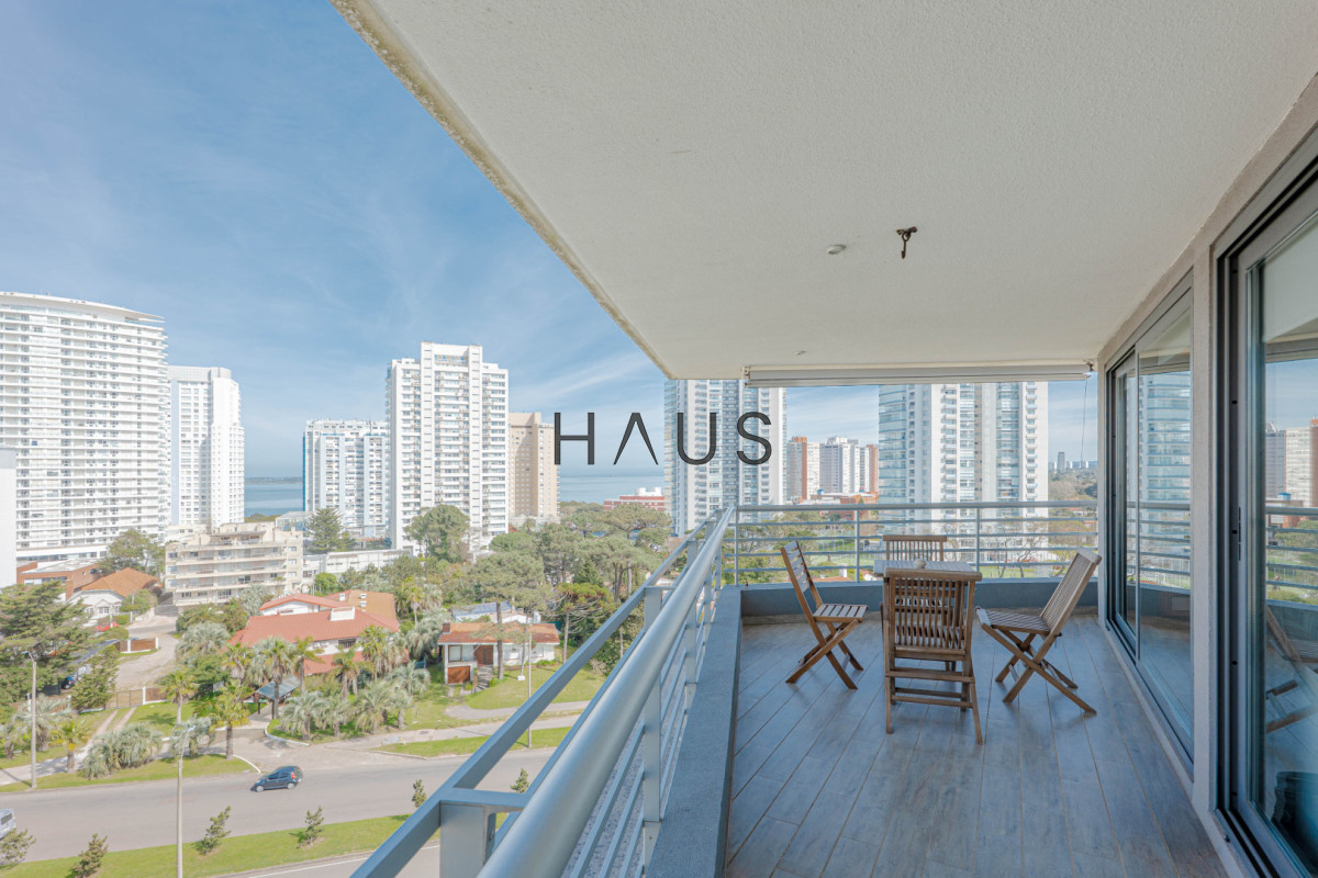 Apartamento ID.591 - Apto esquinero a pasos del mar 