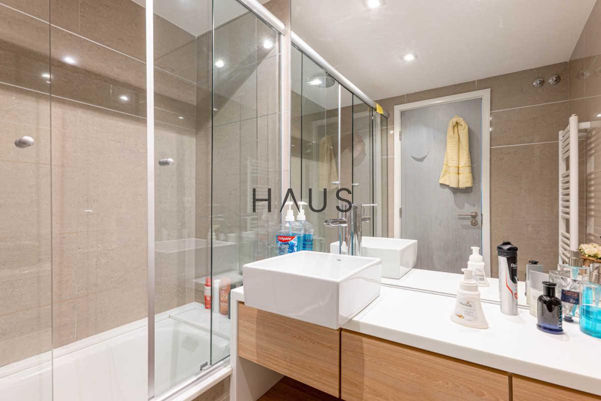 Apartamento ID.591 - Apto esquinero a pasos del mar 