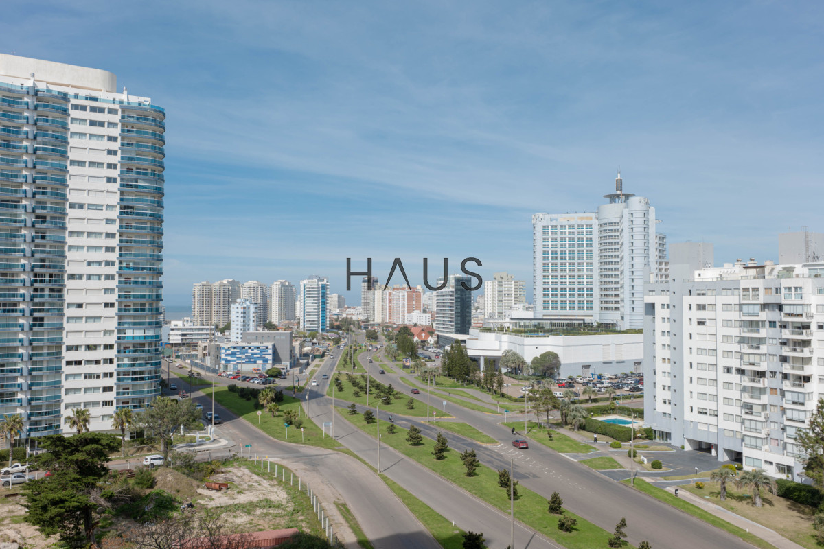 Apartamento ID.591 - Apto esquinero a pasos del mar 