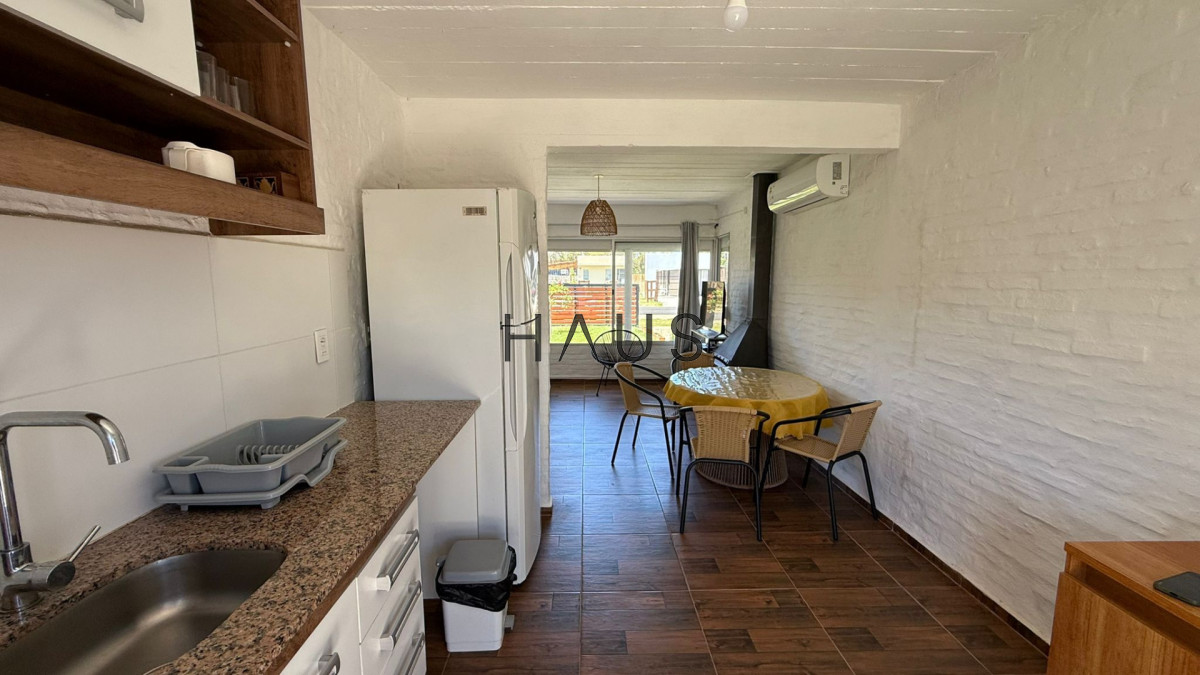 Casa ID.300 - Casa a media cuadra de la playa 2 dormitorios 