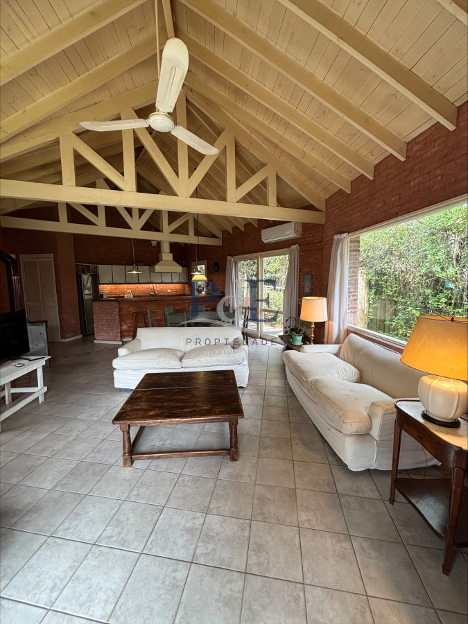 Casa de 4 dormitorios en Barrio Privado, Punta del Este. - Imagen 15