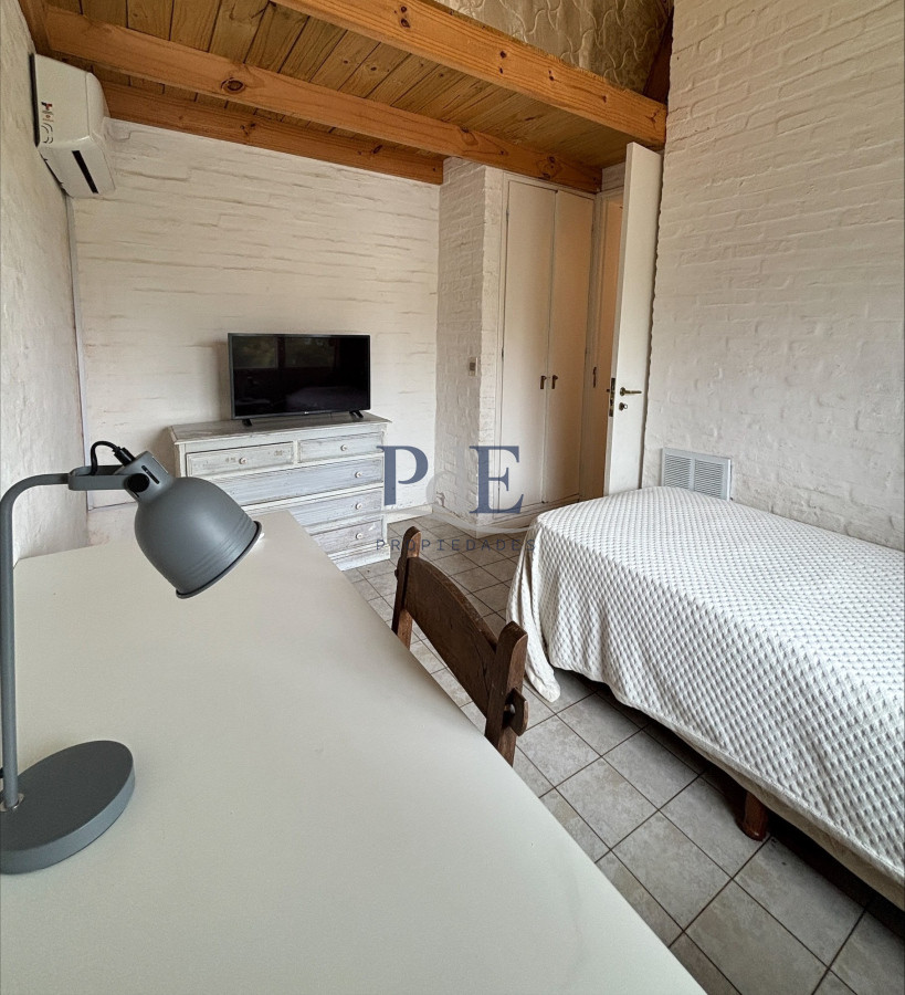 Casa de 4 dormitorios en Barrio Privado, Punta del Este. - Imagen 4