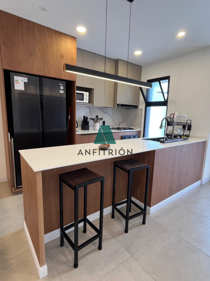 Casa ID.93 - Casa a estrenar a media cuadra de la playa 