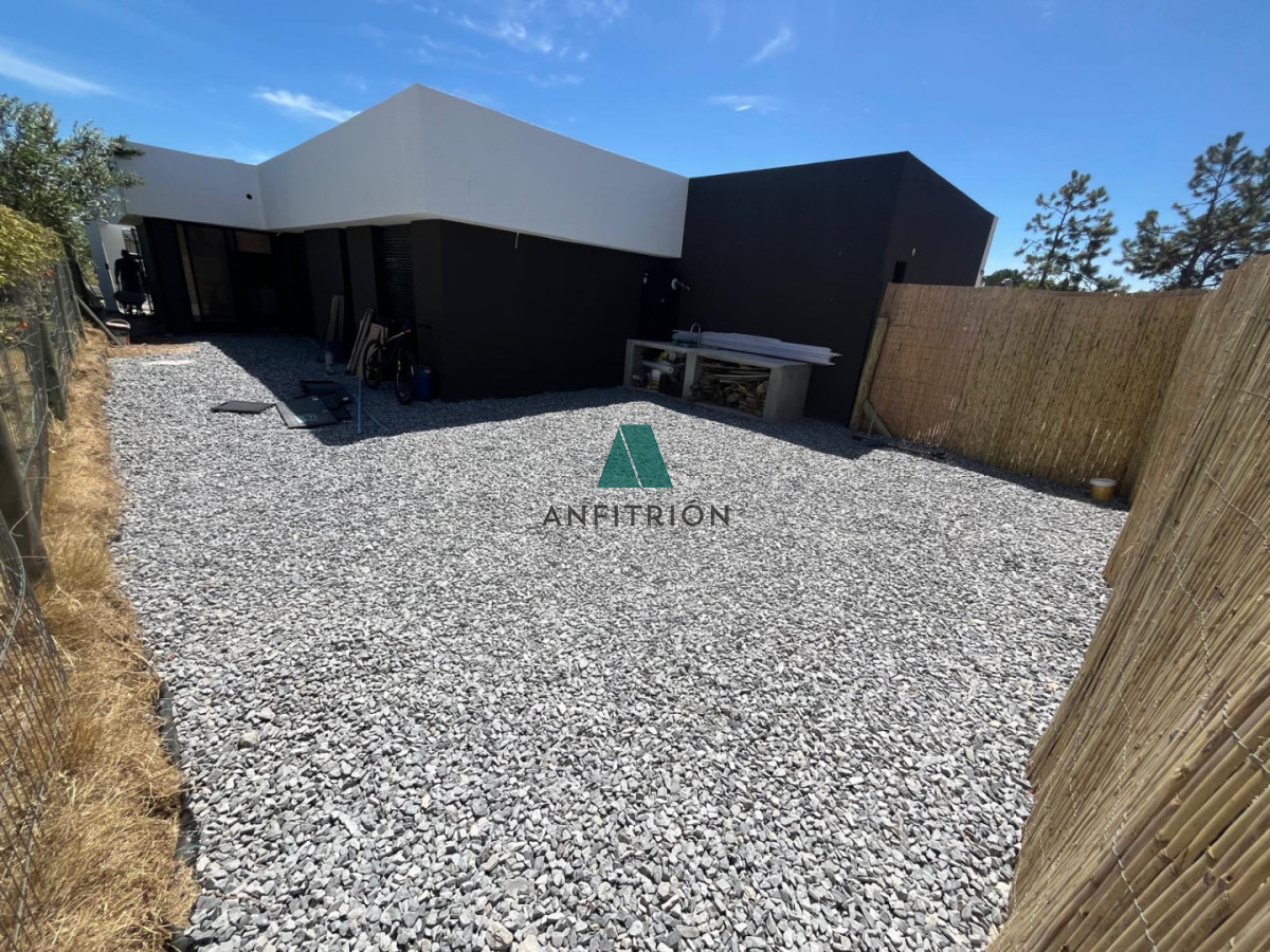 Casa ID.93 - Casa a estrenar a media cuadra de la playa 