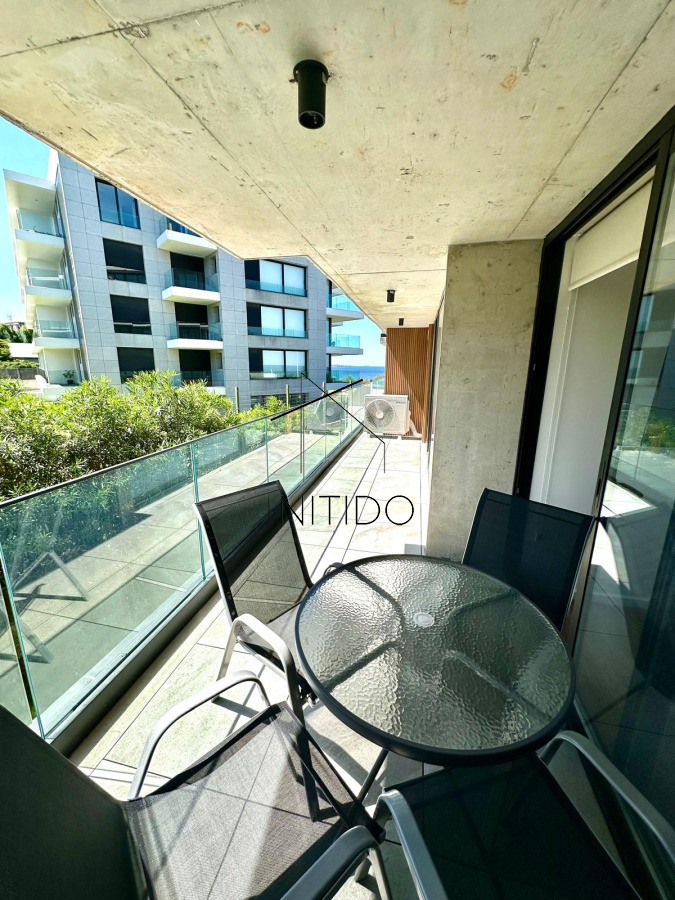 Apartamento ID.251 - Alquiler temporal en playa mansa 2 dormitorios 