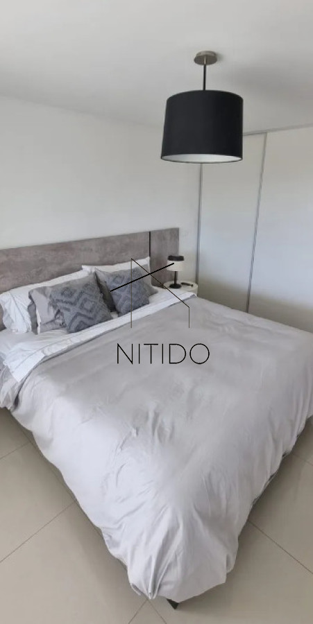 Apartamento ID.323 - Apartamento en primera linea de playa mansa, 3 dormitorios 