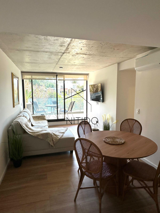 Apartamento ID.251 - Alquiler temporal en playa mansa 2 dormitorios 