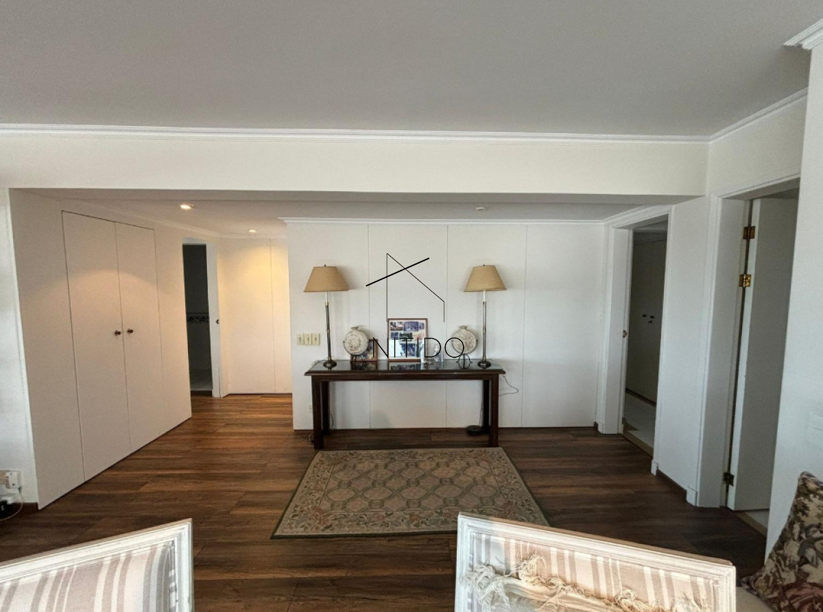 Apartamento ID.447 - apto de 4 dormitorios y servicio en peninsula 