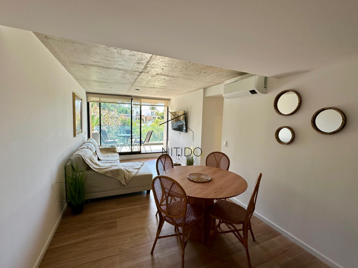 Apartamento ID.251 - Alquiler temporal en playa mansa 2 dormitorios 