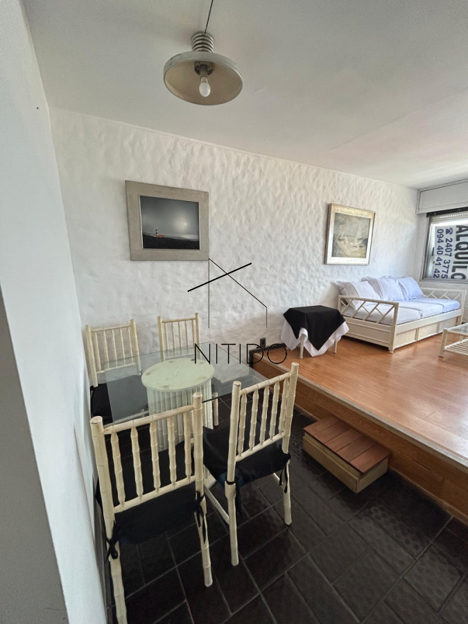 Apartamento ID.468 - Apartamento en alquiler invernal  en Punta del Este, frente a la Playa Brava De 1 dormitorio