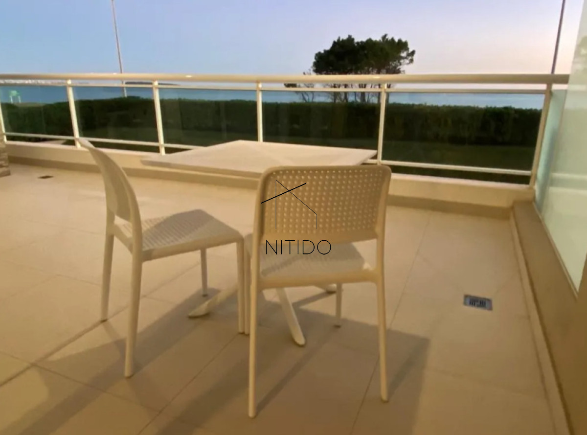 Apartamento ID.318 - apartamento de 3 dormitorios en primera linea de playa mansa 