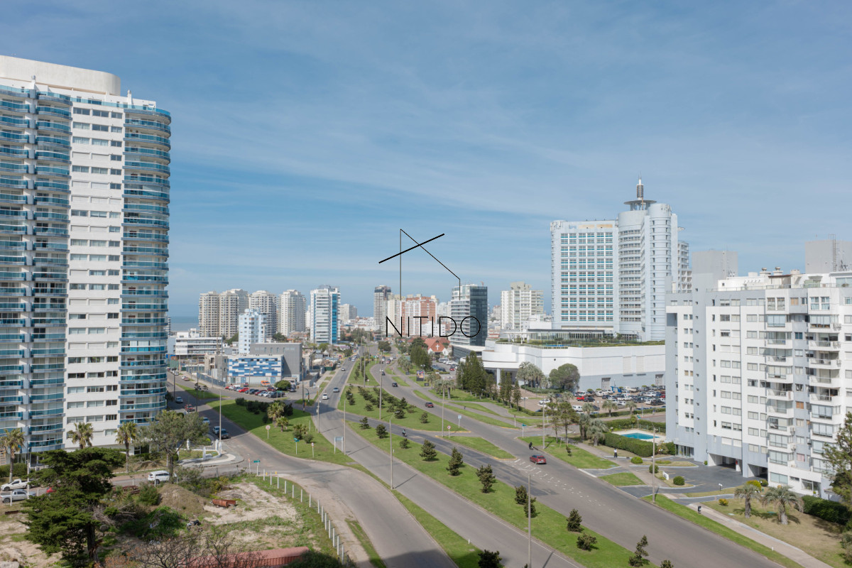 Apartamento ID.415 - Apto esquinero a pasos del mar 