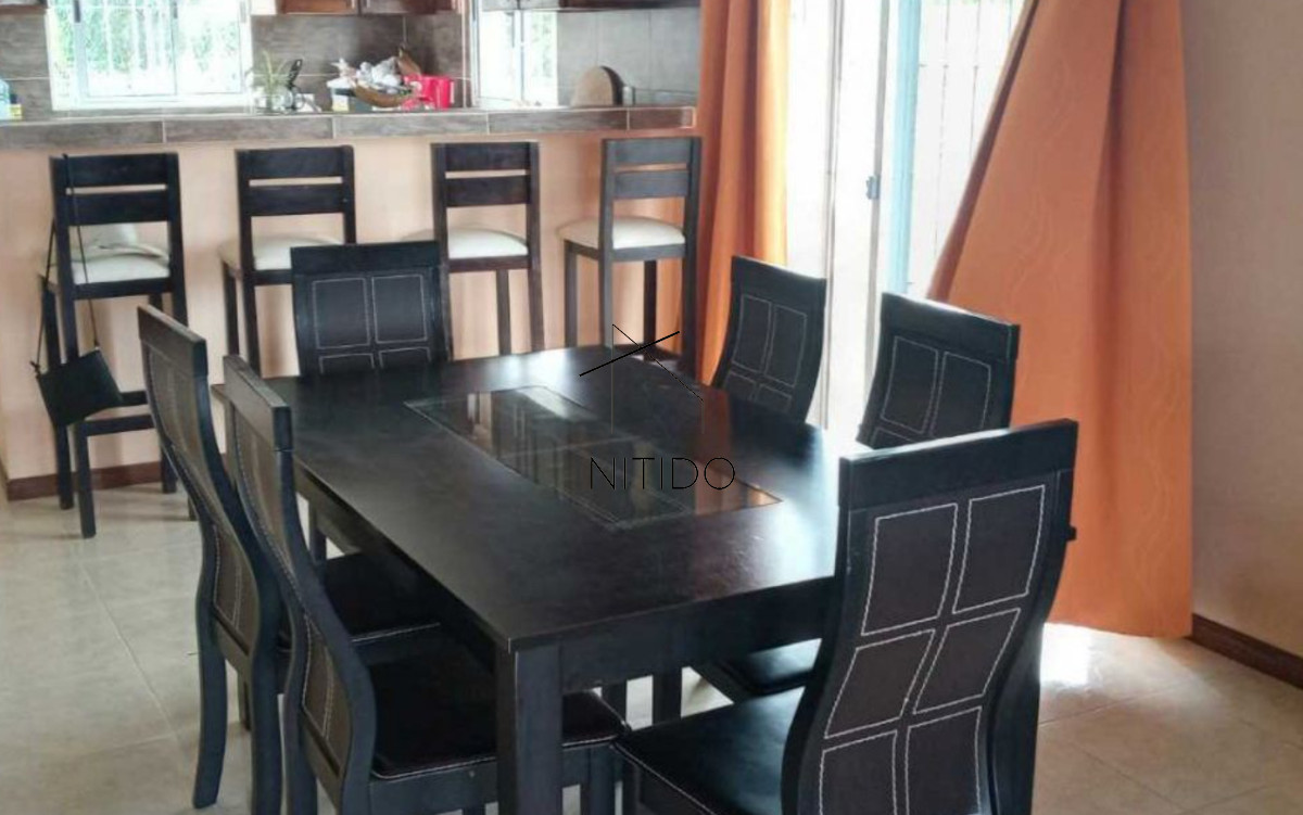 Casa ID.342 - Casa a media cuadra de la playa, 4 dormitorios 