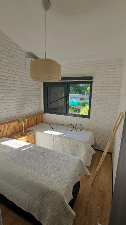 Casa ID.457 - ph en cantegril de 4 dormitorios 