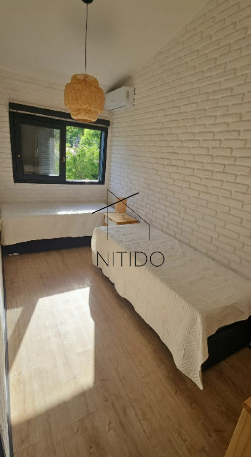 Casa ID.457 - ph en cantegril de 4 dormitorios 