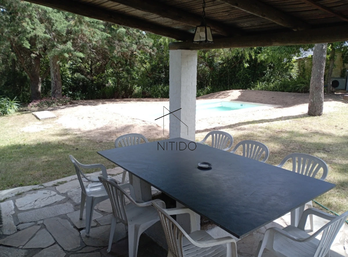 Casa ID.276 - Casa de 4 dormitorios en Pinares