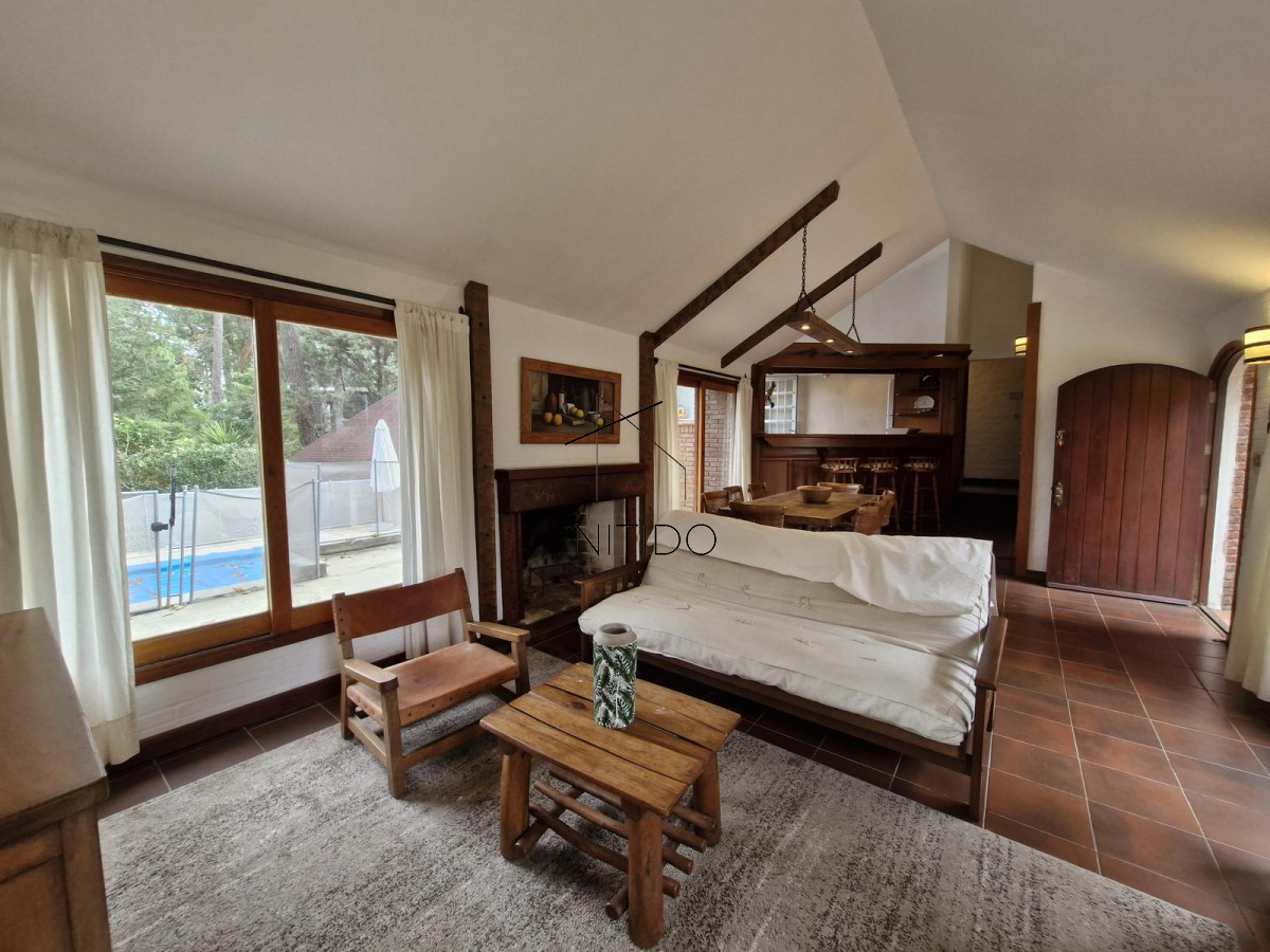 Casa ID.25 - casa en pinares de 3 dormitorios y servicio 