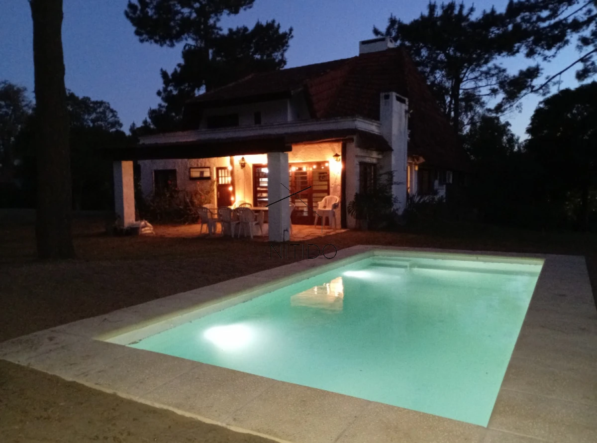 Casa ID.276 - Casa de 4 dormitorios en Pinares