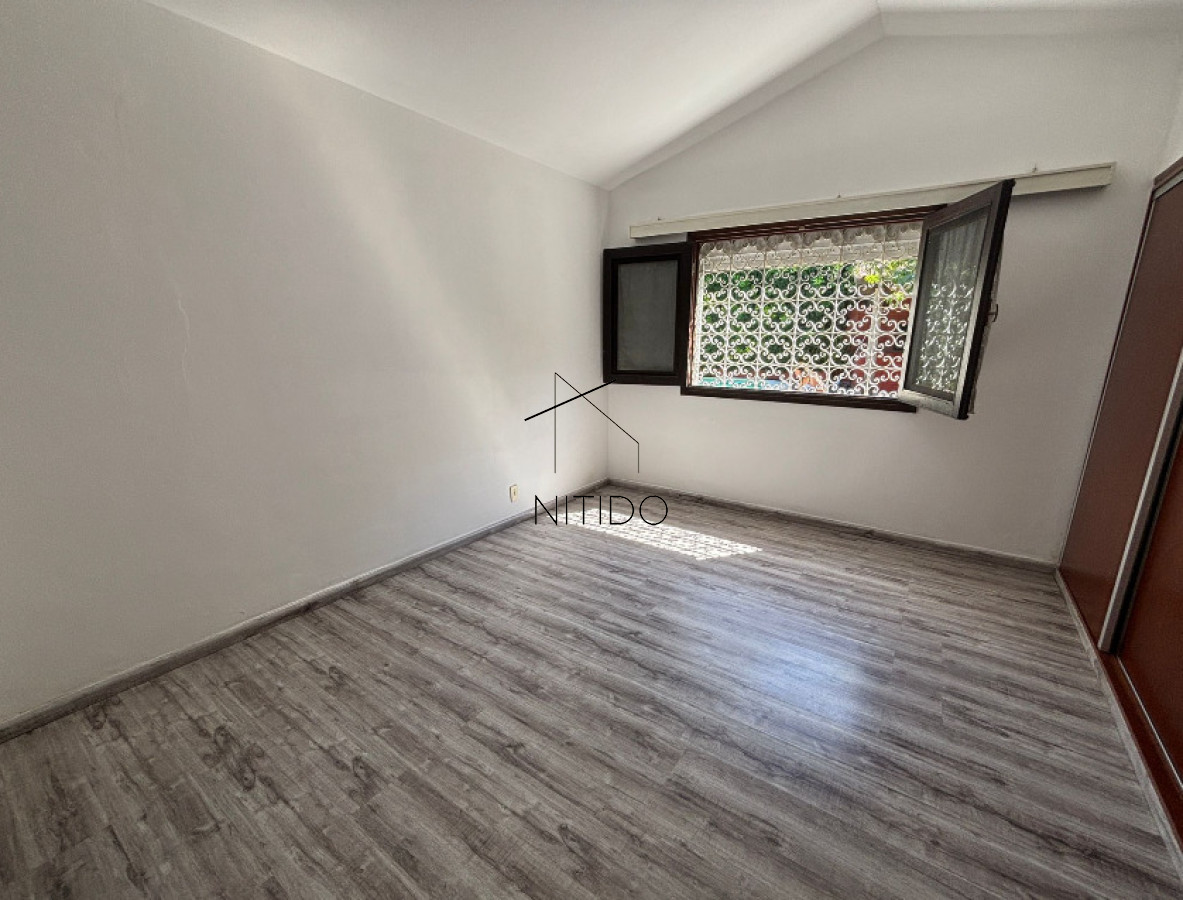 Casa ID.340 - Casa de 3 dormitorios con piscina en zona colegios 