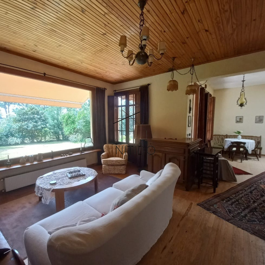 Casa ID.354 - Casa de 3 dormitorios y servicio en alquiler anual 