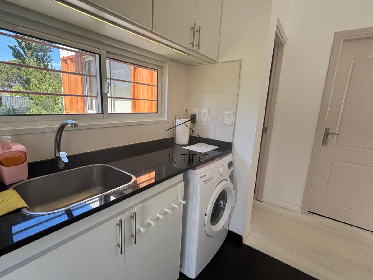 Casa ID.321 - Casa de 2 dormitorios a cuadra y media de la playa 