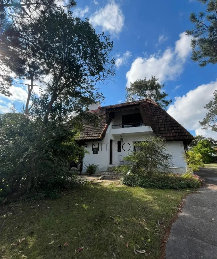 Casa ID.276 - Casa de 4 dormitorios en Pinares