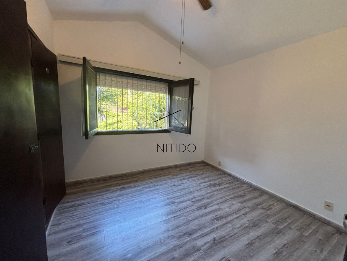 Casa ID.340 - Casa de 3 dormitorios con piscina en zona colegios 