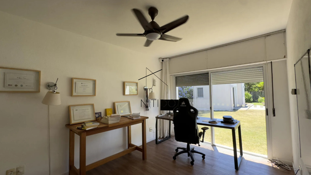 Casa ID.554 - Casa de 4 dormitorios en alquiler anual 