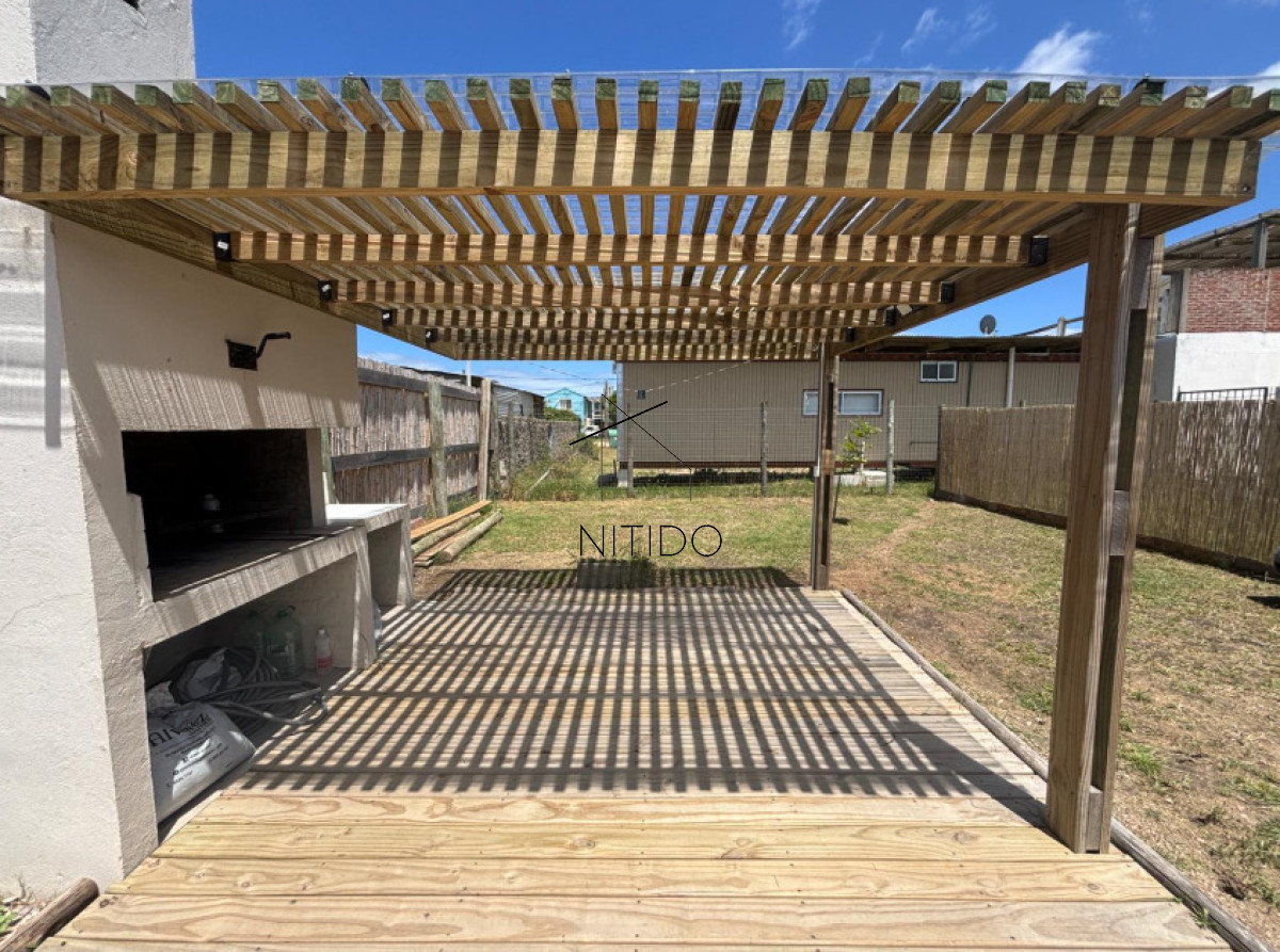 Casa ID.145 - Casa a media cuadra de la playa 2 dormitorios 