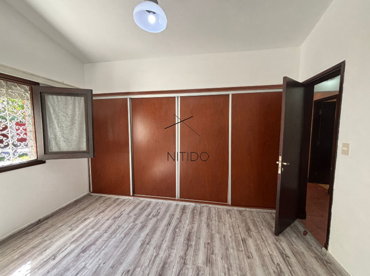 Casa ID.340 - Casa de 3 dormitorios con piscina en zona colegios 