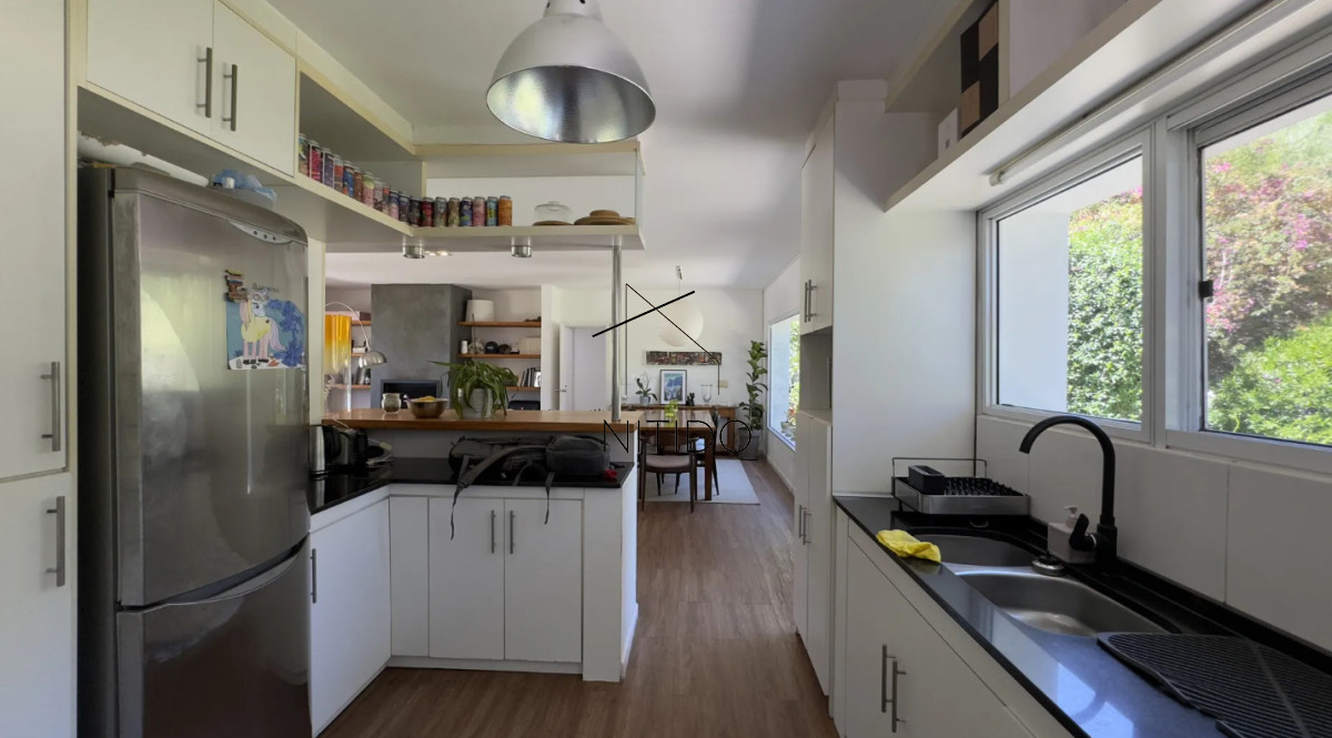 Casa ID.554 - Casa de 4 dormitorios en alquiler anual 