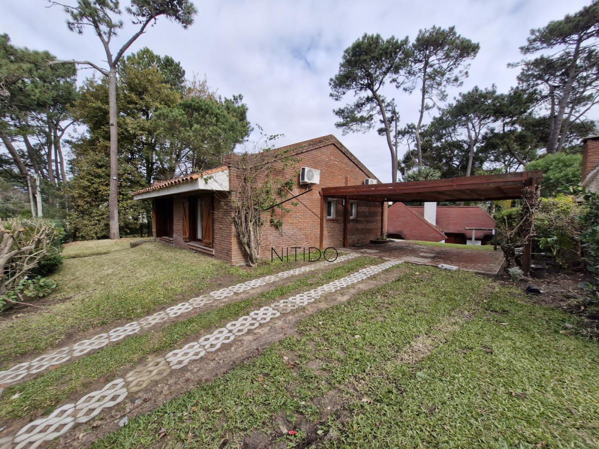 Casa ID.25 - casa en pinares de 3 dormitorios y servicio 