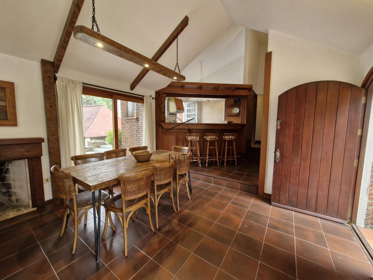 Casa ID.25 - casa en pinares de 3 dormitorios y servicio 