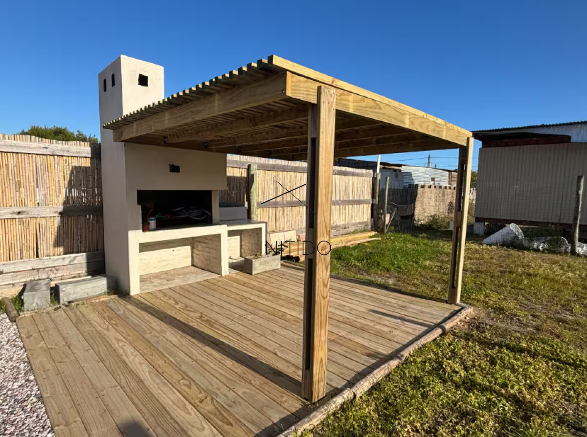 Casa ID.145 - Casa a media cuadra de la playa 2 dormitorios 