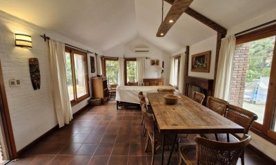 casa en pinares de 3 dormitorios y servicio