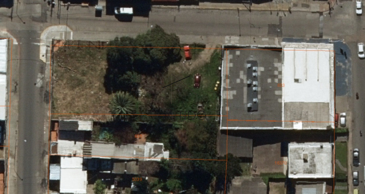 Terreno ID.7 - terreno esquinero en maldonado 