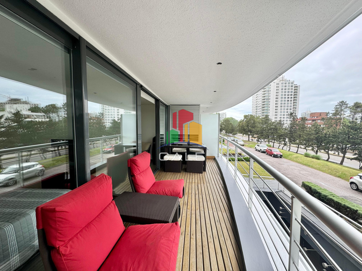 Apartamento en venta de dos dormitorios Playa Brava - GAL4884A