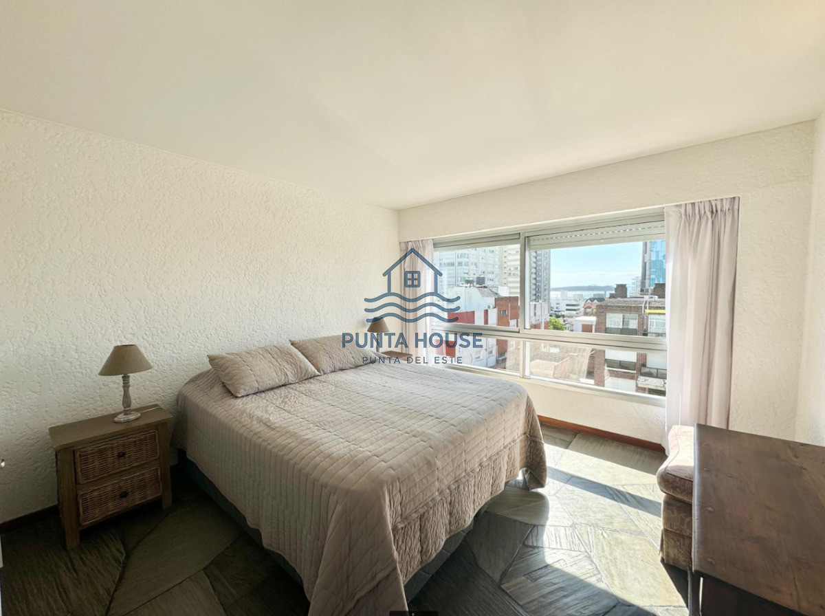 Apartamento ID.25 - Apartamento en venta de tres dormitorios 