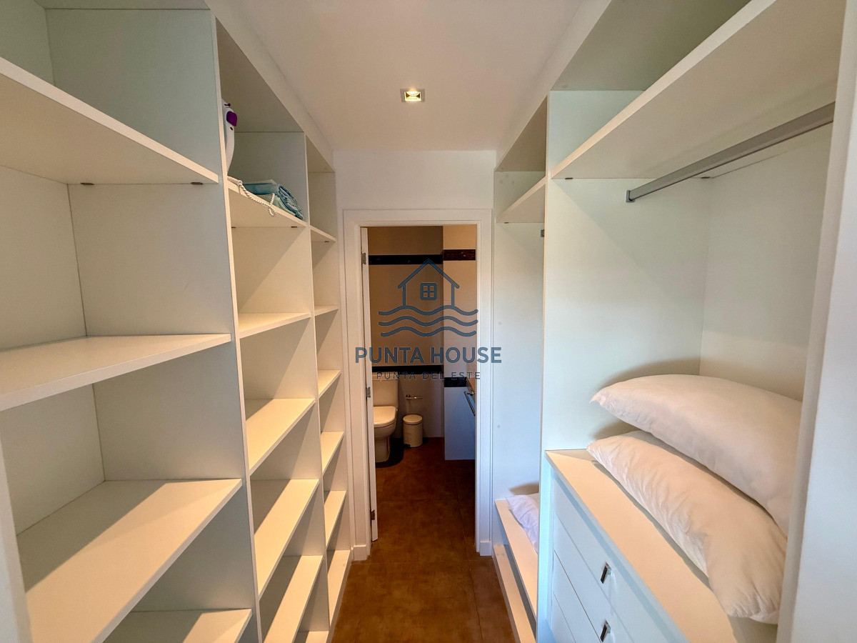 Apartamento ID.27 - Apartamento en Venta de Dos Dormitorios