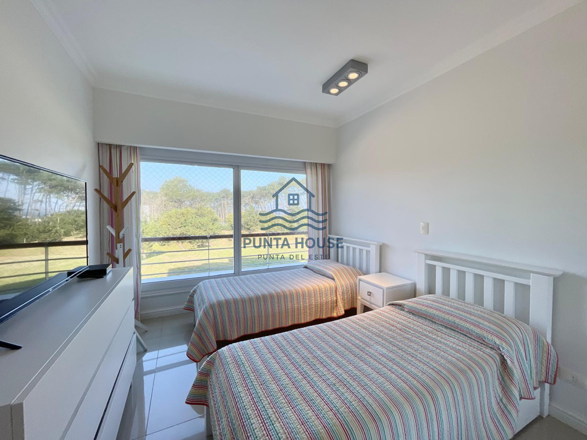 Apartamento ID.13 - Apartamento en Venta de dos dormitorios Playa Mansa