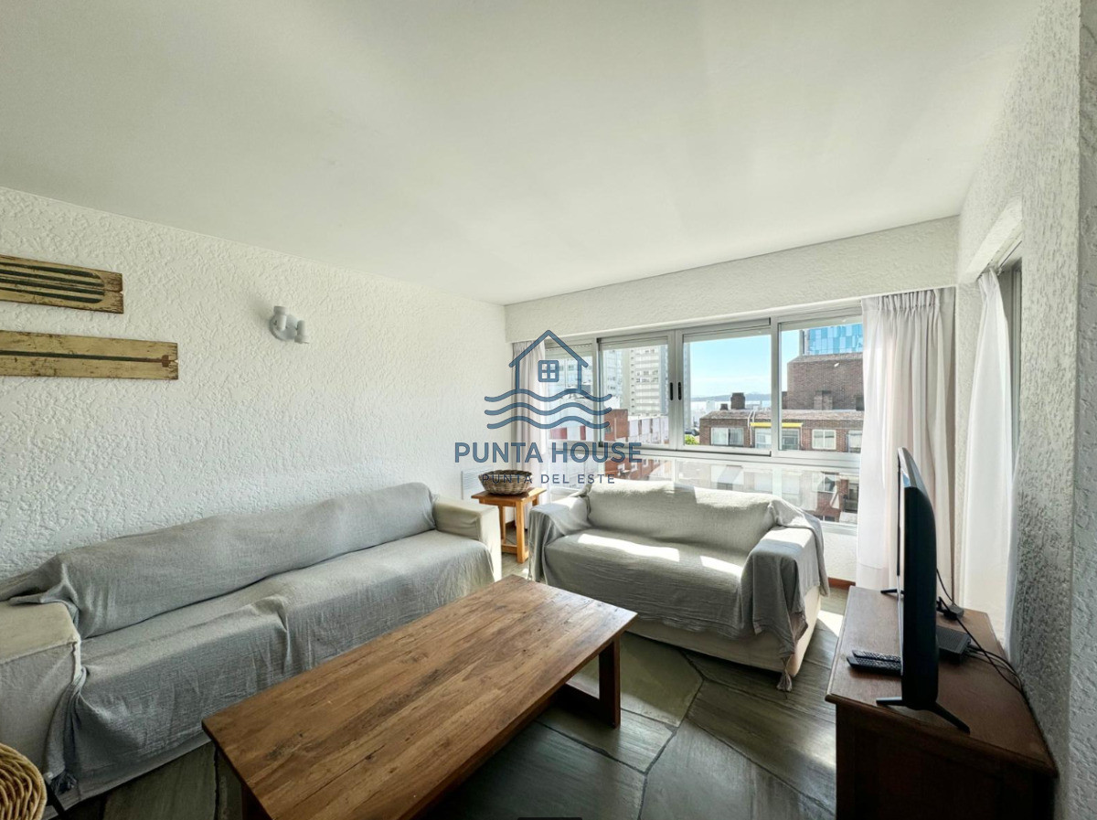 Apartamento ID.25 - Apartamento en venta de tres dormitorios 