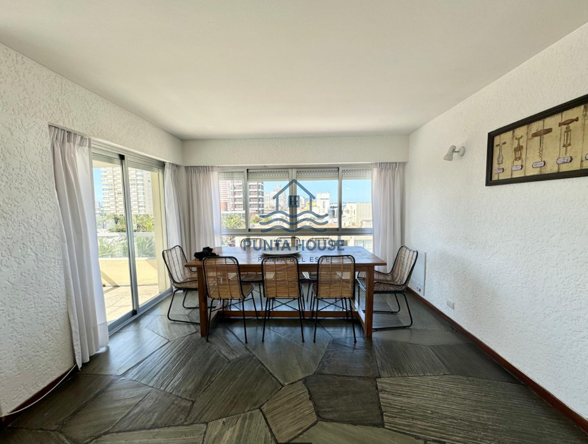 Apartamento ID.25 - Apartamento en venta de tres dormitorios 