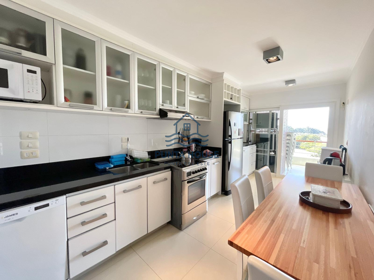 Apartamento ID.13 - Apartamento en Venta de dos dormitorios Playa Mansa