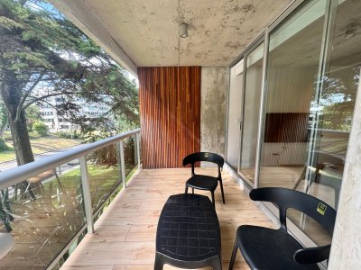 Apartamento en venta de dos dormitorios y dos baños