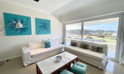 Apartamento en Venta de dos dormitorios Playa Mansa