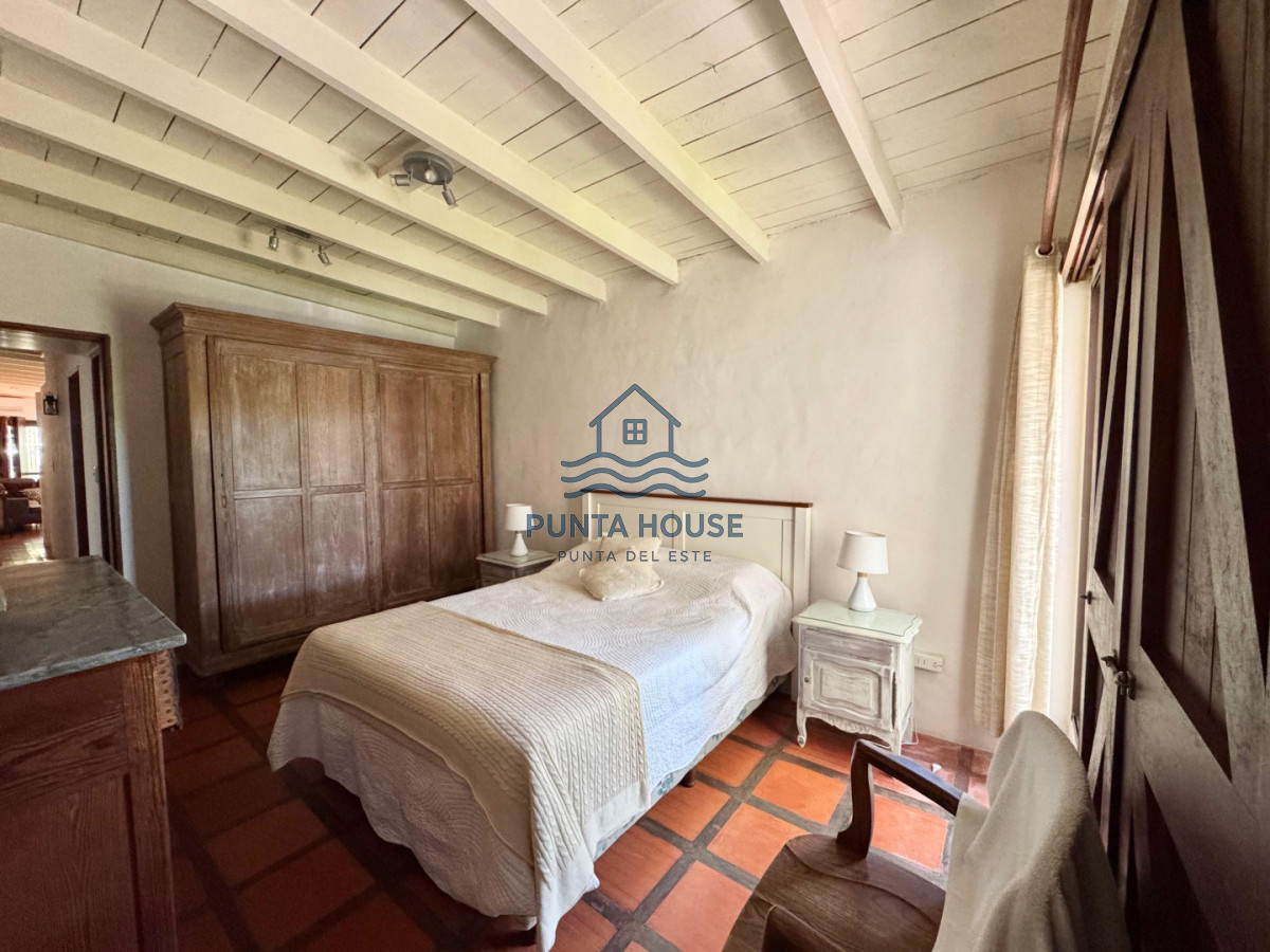 Casa ID.50 - Casa en venta de tres dormitorios