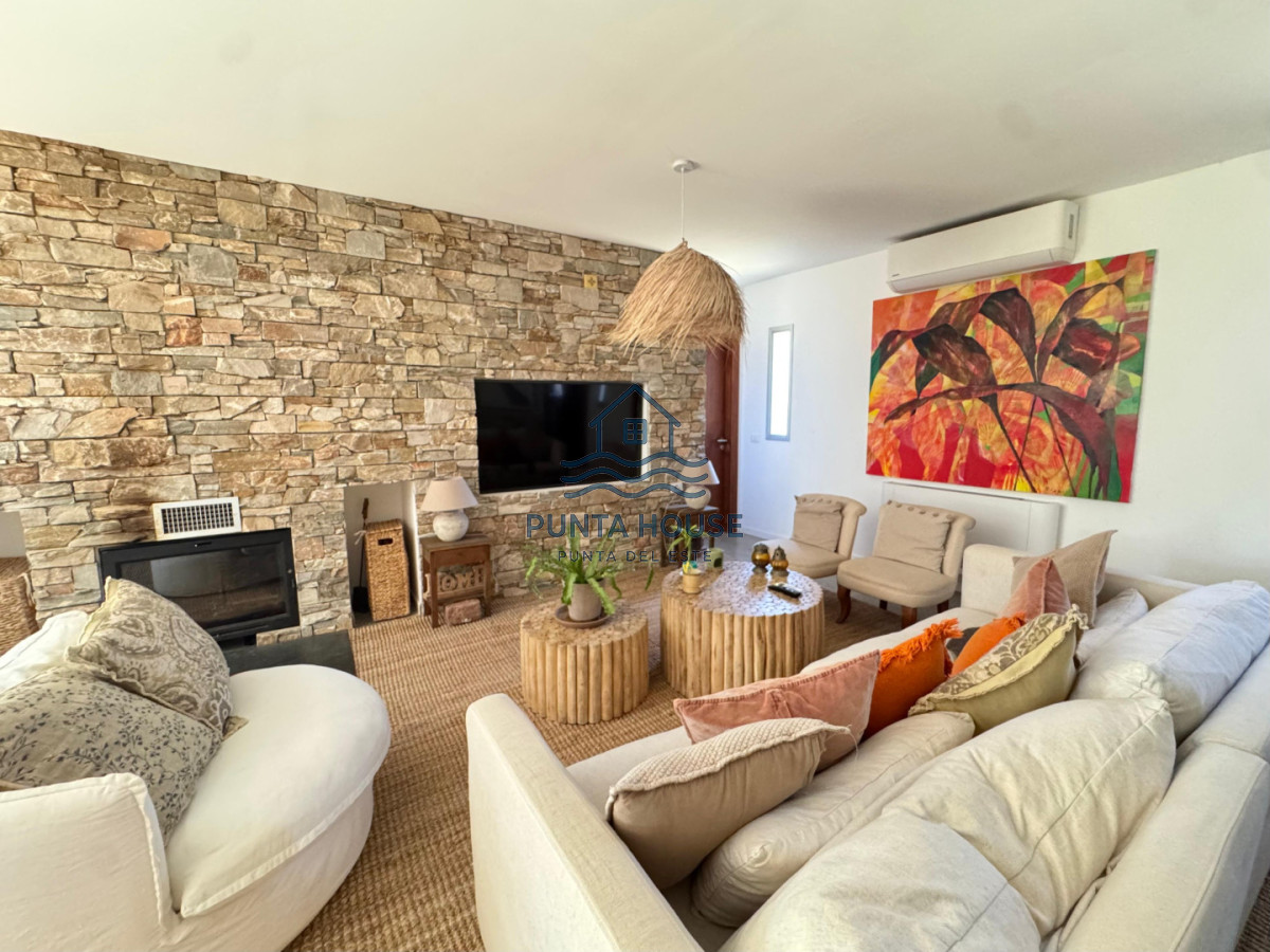 Casa ID.49 - Casa en venta de tres dormitorios