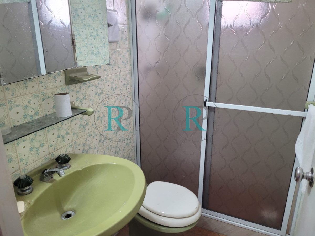 Apartamento ID.2529 - Apartamento en hermosa zona  con bajos gastos comunes