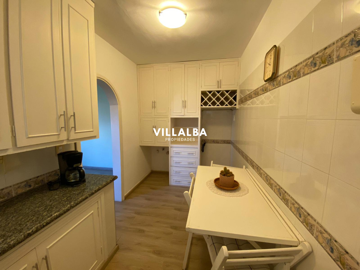 Apartamento ID.4093 - EN VENTA ROOSEVELT, CERCA DE TODO!! 2 DORMITORIOS